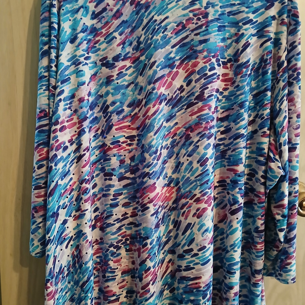 Multicolor Abstract Blouse - Picture 10 of 10